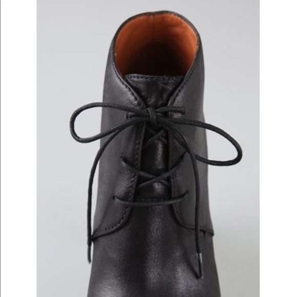 Marc by Marc Jacobs- Rivet Platform Bootie Prune - Picture 10 of 11